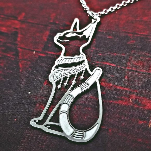 Egyptian Cat Goddess Bastet Silver Necklace - Picture 2 of 3